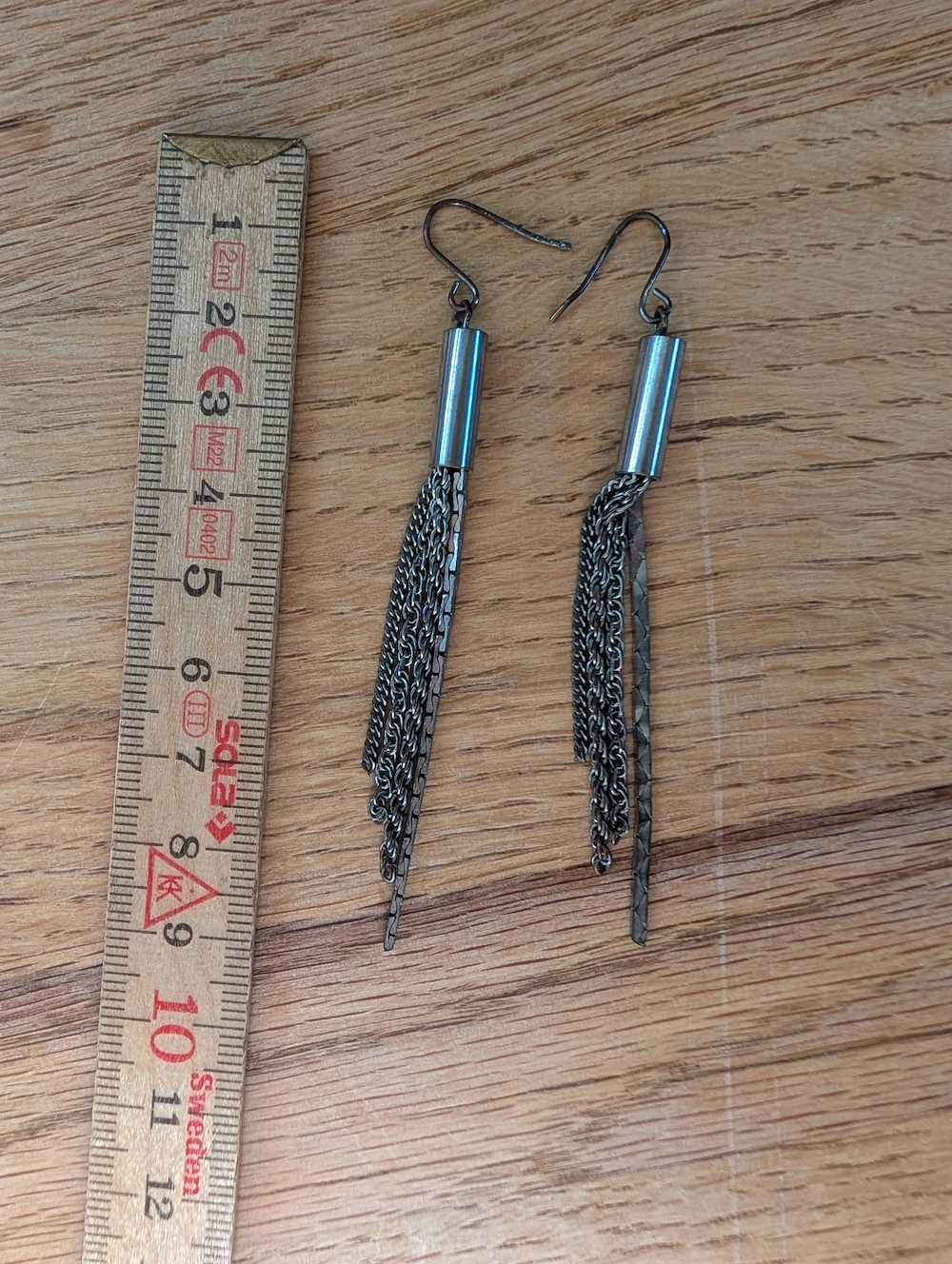 Lange Ohrhänger mit Kettengliedern