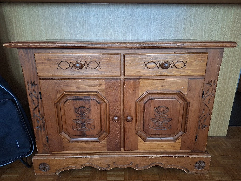 Bauernschrank Massivholz