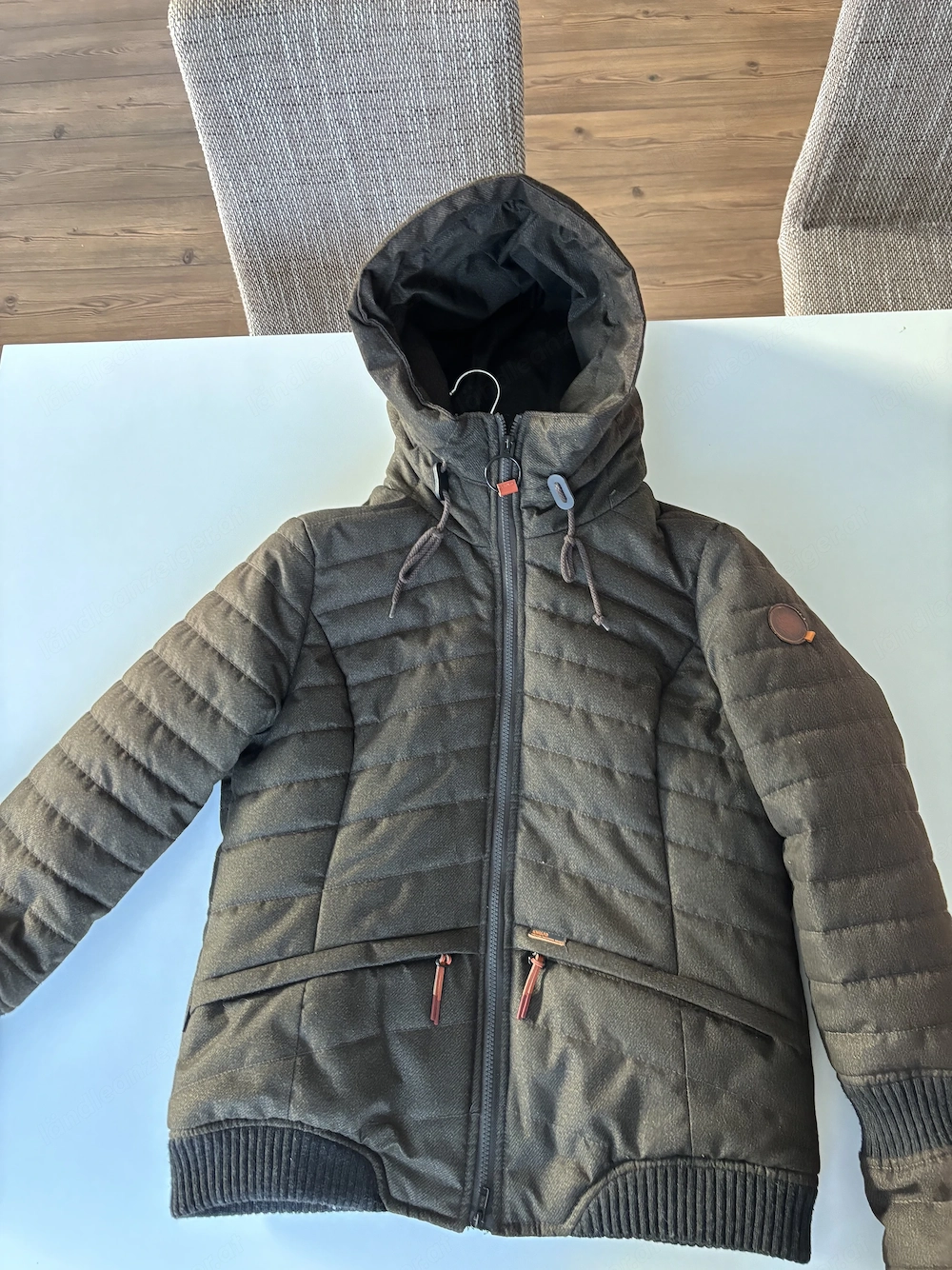 warme Winterjacke Marke Kuhjo