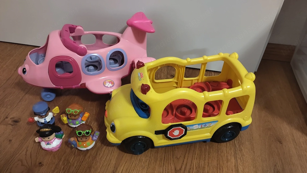 Fisher-Price Little People Flugzeug & Schulbus