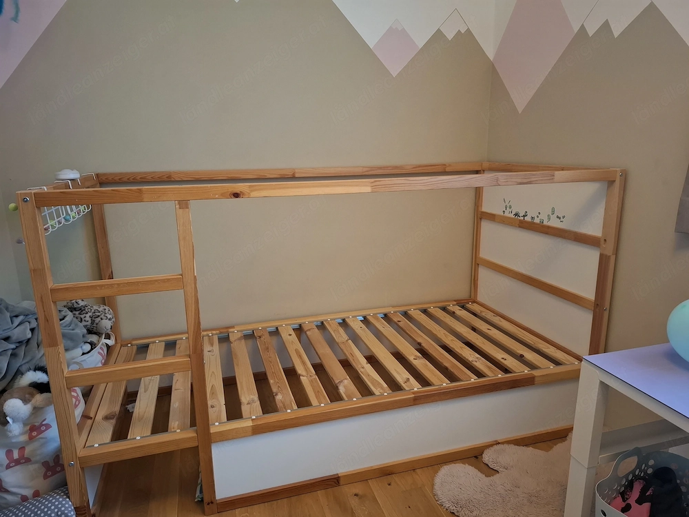 IKEA Bett "Kura" abzugeben