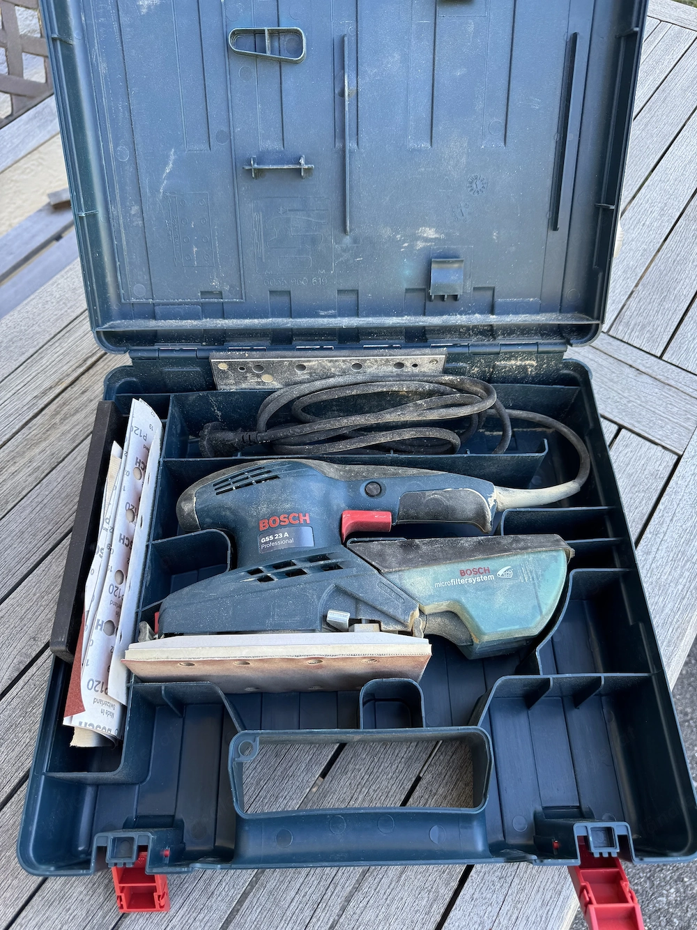 Bosch GSS 23 A Professional Schwingschleifer mit Koffer