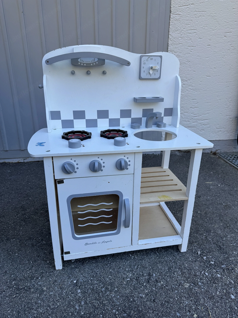 Kinderküche aus Holz