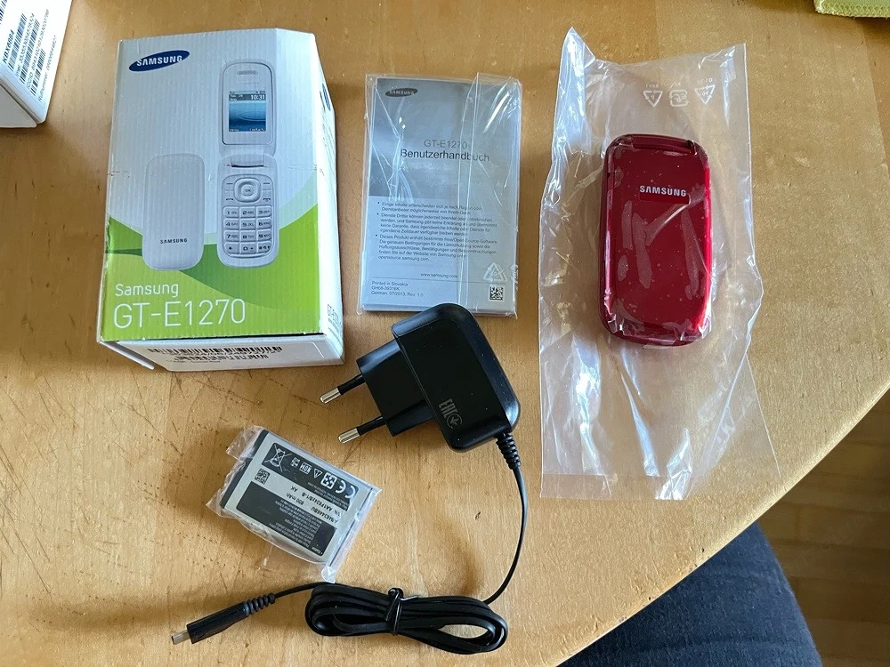 Neues Samsung GT E1270 