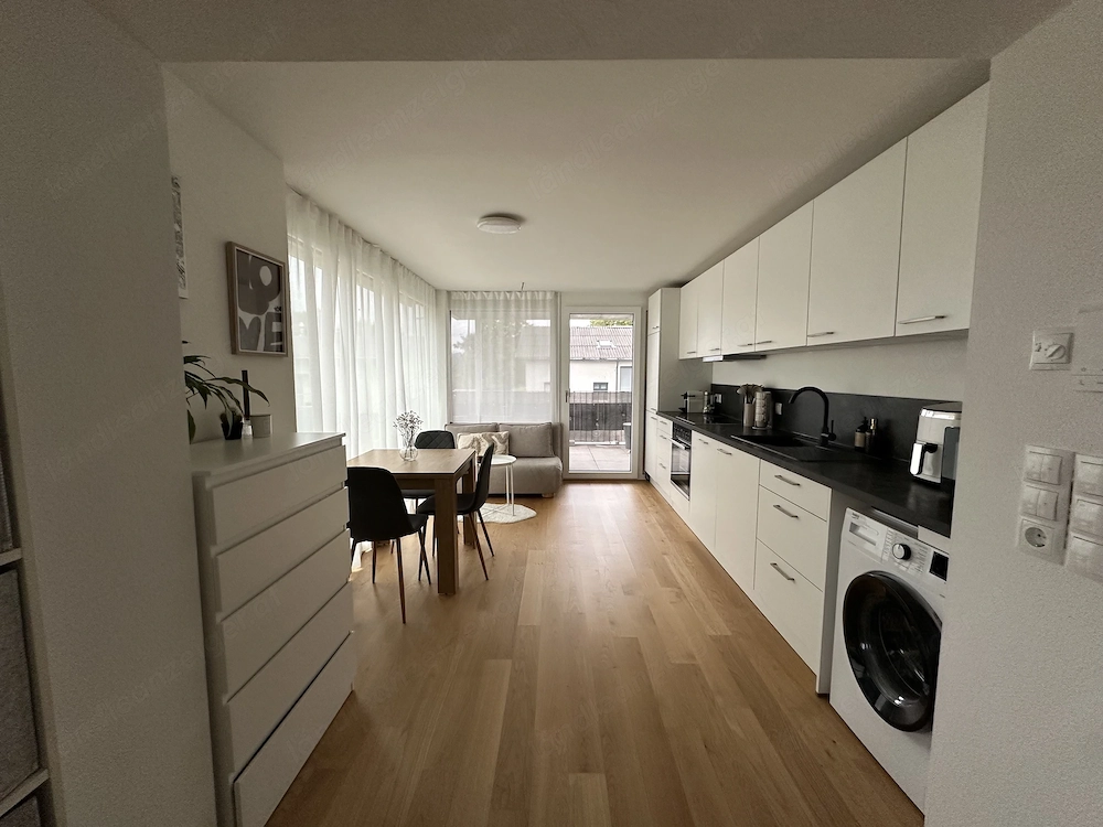 neuwertige 1-Zimmer-Wohnung mit Balkon zu vermieten