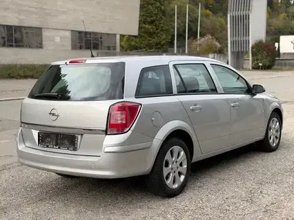 Opel Astra 1.4 Kombi TÜV 07 2027