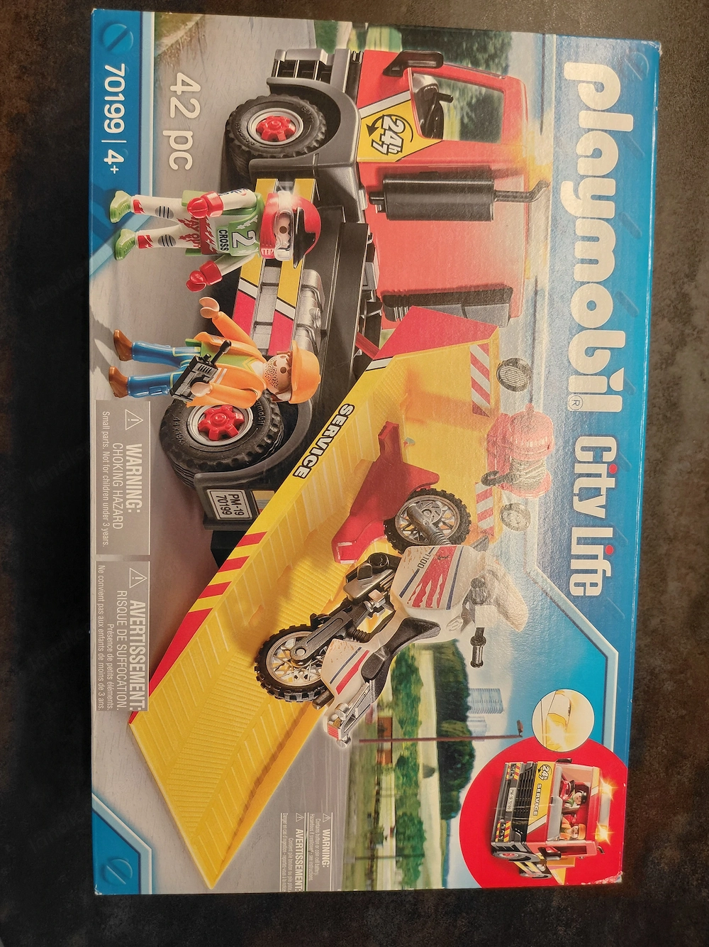 PLAYMOBIL Abschleppwagen mit Motorrad