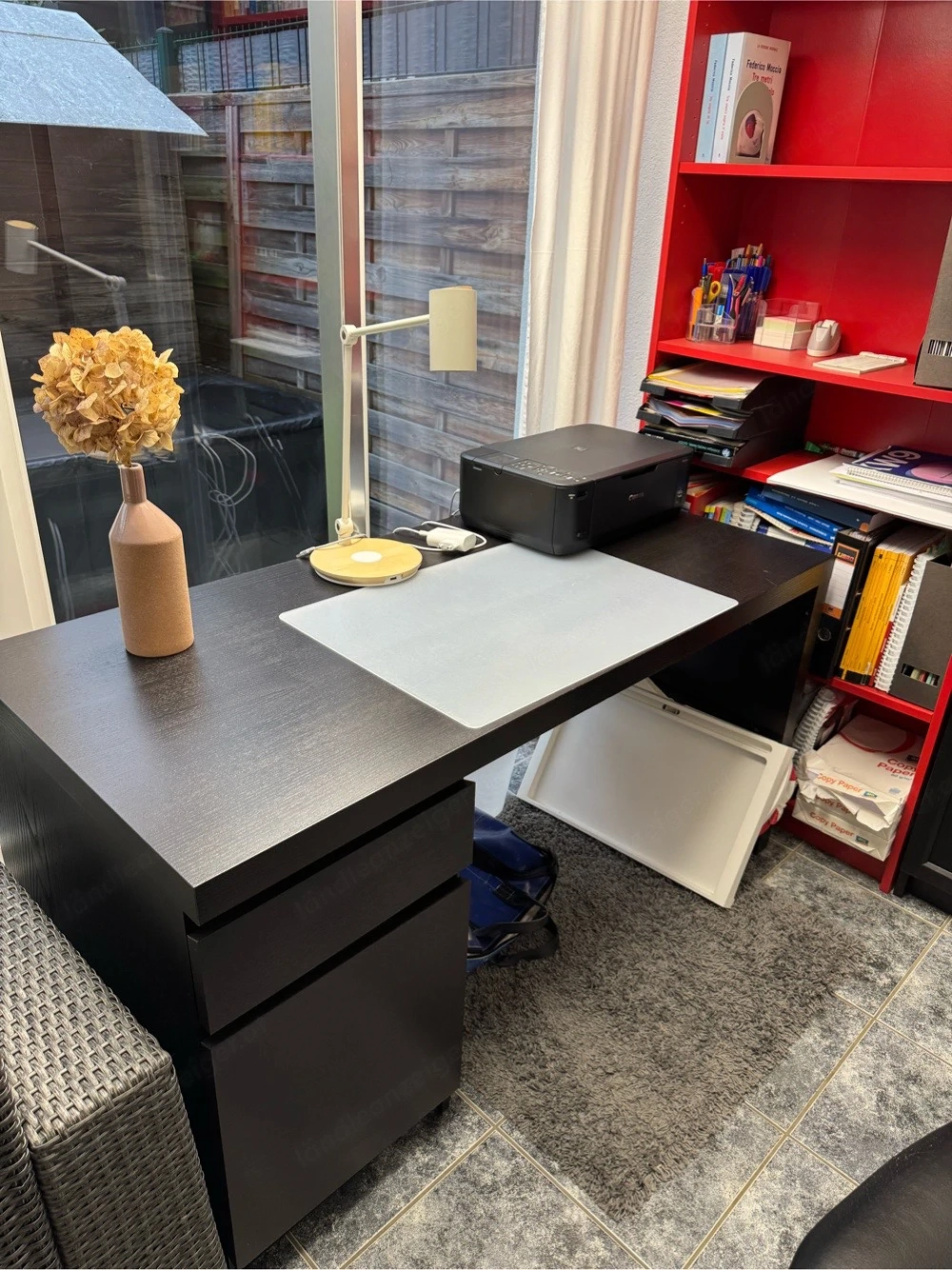 Malm Schreibtisch mit Kasten und Schublade