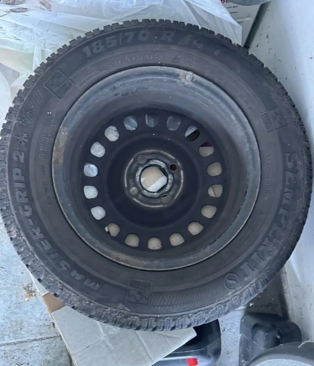 4x Winterreifen auf Stahlfelge 185 70 R14 - Semperit
