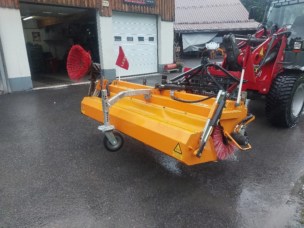 Kehrmaschine LESNIK ML23