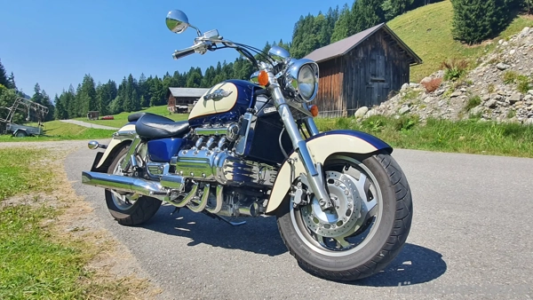 Honda Motorrad 6 Zylinder