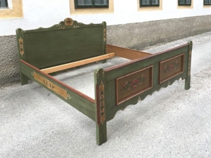 Voglauer Bett (Zustellung möglich A+D+Ch) Landhaus Möbel Doppelbett grün Bild 1