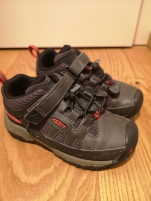 Robuste Kinderschuhe - Größe 25/26