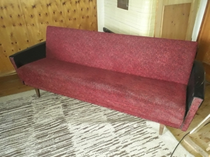 Couch, rot, ausziehbar, 2 Sessel
