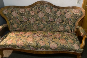 Alte Couch Bild 1