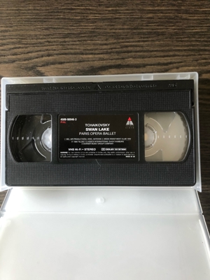 2 Videokassetten Schwanensee Bild 2