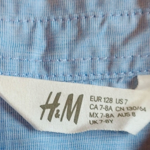 2 × H&M - Shirts Größe 128, Kinder Bild 3