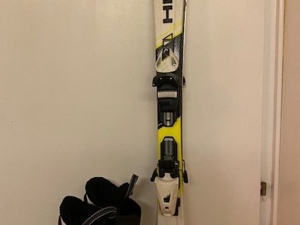 Skiausrüstung Kinder - Ski - Bindung - Skischuhe Größe 35- Stöcke Bild 1