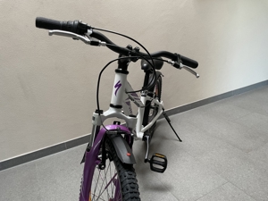 Kinder Mountainbike MTB - Specialized Hotrock 20" Girl in weiß mit lila Akzenten - Kinder Fahrrad Bild 13