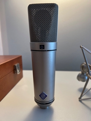 Neumann U89i