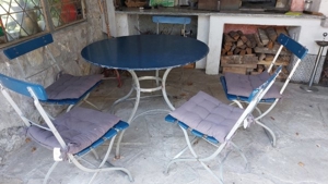 Gartentisch mit Stühlen Bild 1