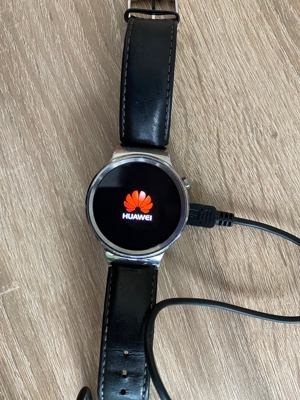 Huawei Watch Classic Lederarmband, silber Bild 3