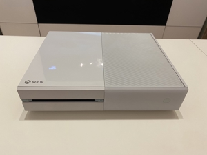 XBOX One SSOD Edition weiß, 500GB, neuwertigem Zustand, OVP + 2 Controller Bild 1