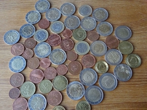2 Euro Sondermünzen im tausch Bild 5