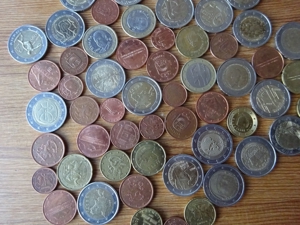2 Euro Sondermünzen im tausch Bild 1