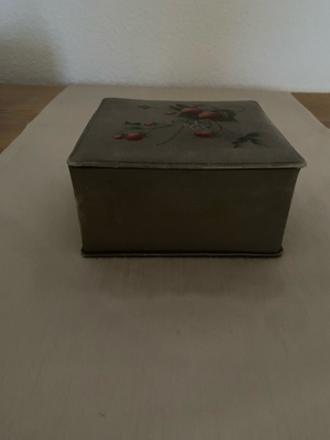Antike Box aus den 20ern Bild 4