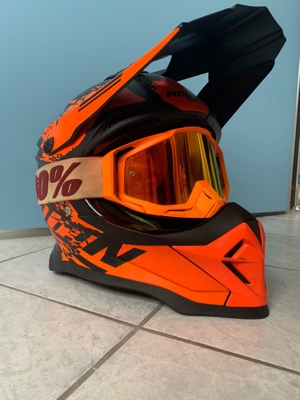 Motocross Helm Bild 1
