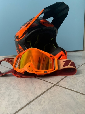 Motocross Helm Bild 3