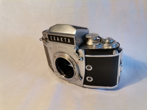 Vintage Camera Exakta Varex IIb Jhagee Drezden mit Objektiv T 1:2,8 analoge Spiegelreflexkamera Bild 2