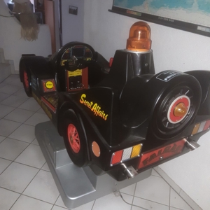 Verkaufe Kiddy Ride Batmobil Bild 2