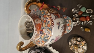 Vase mit 250 Schmucksteinen Bild 2