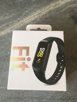 Neue Fitnessuhr Smartwatch - Samsung Fit 2 (2020) Bild 1