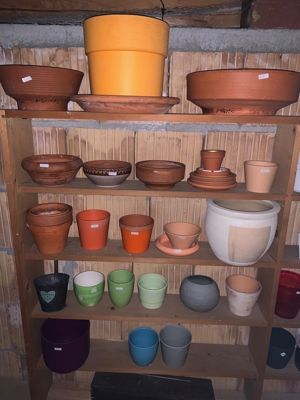 Keramikübertöpfe, verschiedene Farben, Tontöpfe, Kunststofftöpfe Bild 5