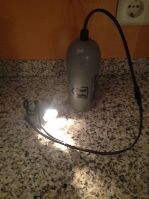 Flaschen Akku BigBen 20.0 Ah mit Lupine Lampe Bild 4