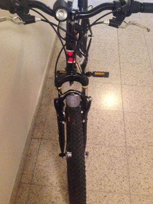 Fahrrad MTB mit und ohne Lupine Lampe Bild 2