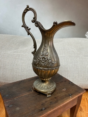 Antike Jugendstil Vase aus Messing  Bild 1