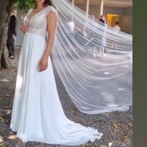 Brautkleid mit Schleier  - Hochzeitskleid Bild 6