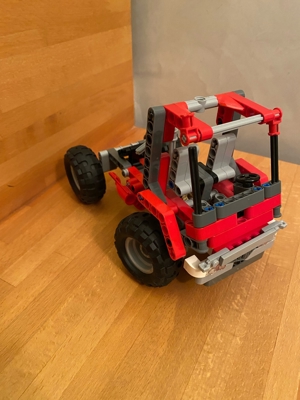 Lego Technic Rally-Truck Nr. 8261 Bild 3