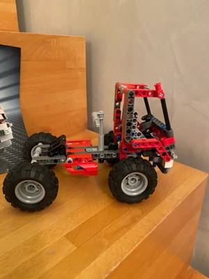 Lego Technic Rally-Truck Nr. 8261 Bild 6