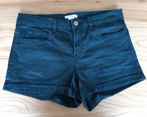 diverse Damen Shorts Gr. 36 und 3 4 Hosen Jeans-, Leinenhose, kurze Hosen, Bermudas, Damenhosen Bild 5