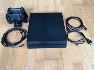 PlayStation 4, 1 TB, inkl. Zubehör und Spiele