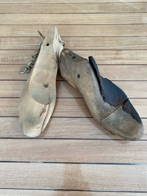 Alte Schuhleisten aus Holz Bild 3