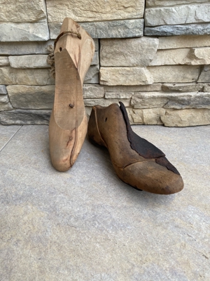 Alte Schuhleisten aus Holz Bild 4