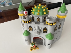 BOWSER Burg von Super Mario Bild 5