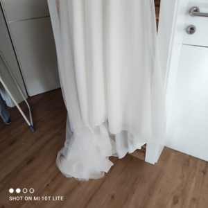 Brautkleid mit Schleppe  Bild 9