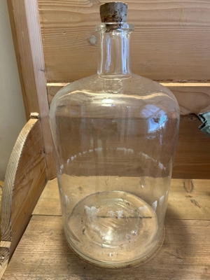 Große alte Schnapsflasche mit Korken Bild 2
